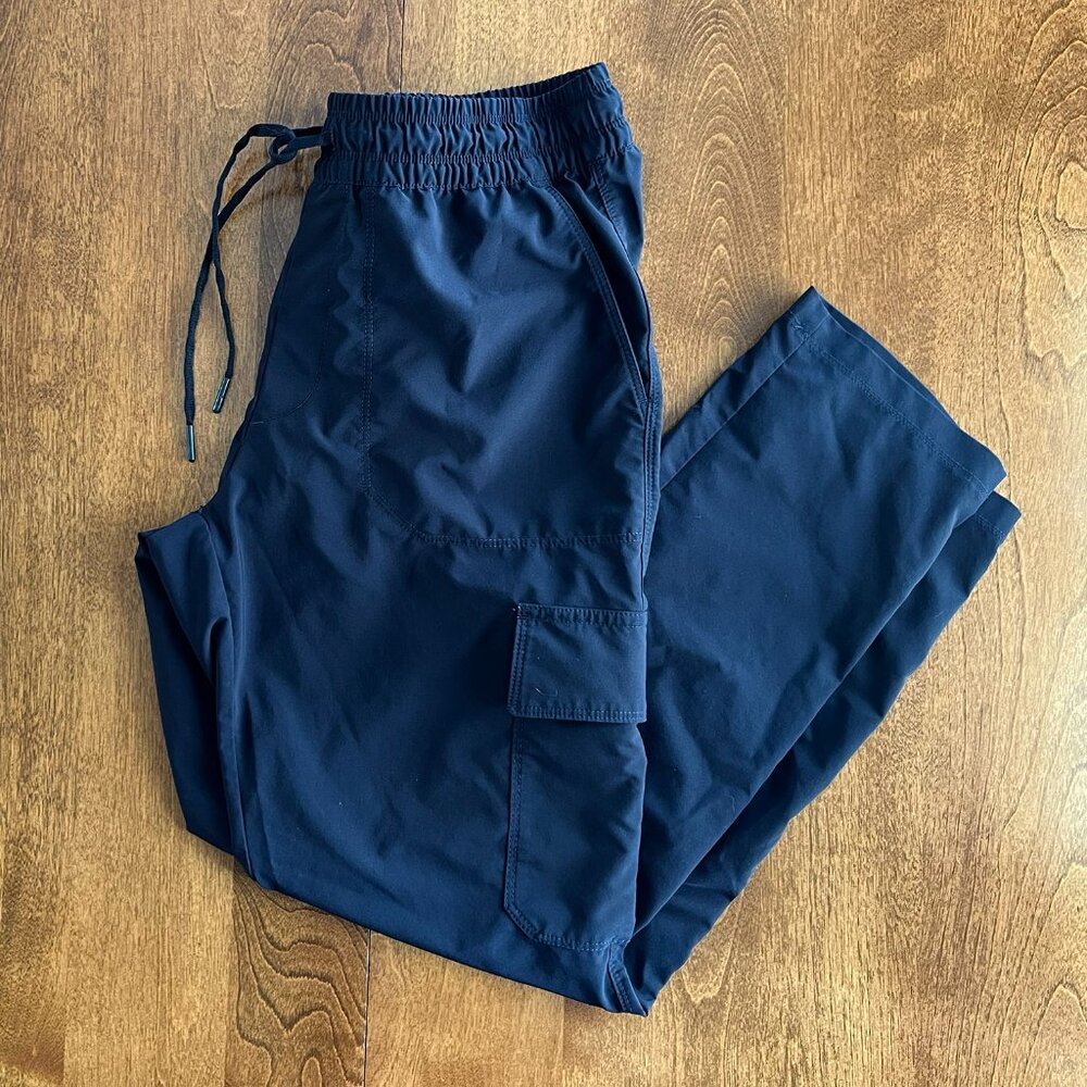 The North Face navy lightweight crop pants S